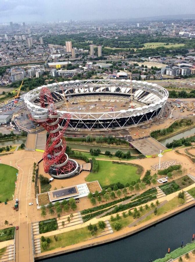 Cozy Apartment In Stratford From 18 Minutes To Central London Exterior foto